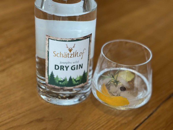 Destillierter Gin 42% Prämiert 2024